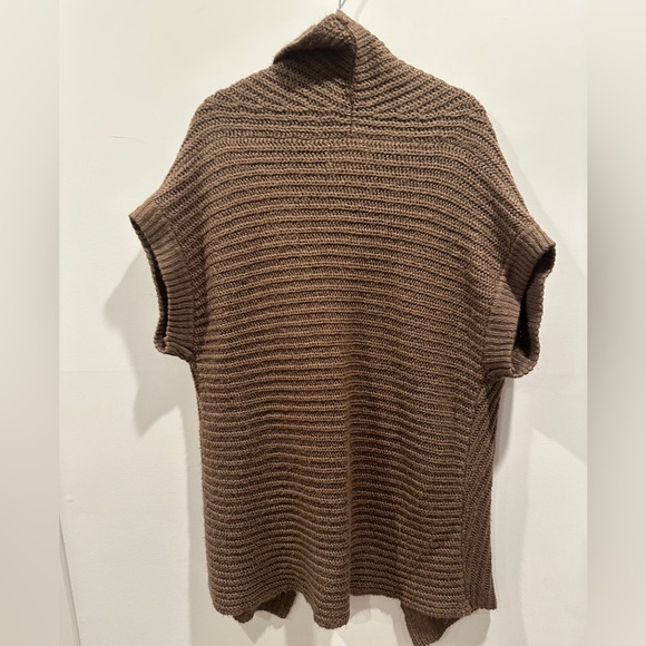 Cozy Brown Knit Cardigan,  sleeveless - Picture 3 of 3